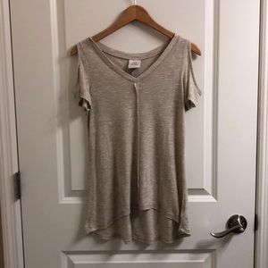 Knox Rose Cold Shoulder Cream Top